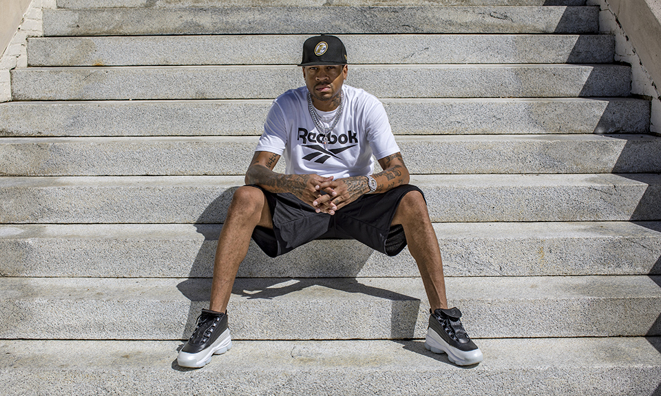 震怒！曝利物浦考虑重罚萨拉赫：内部禁赛 或已踢完红军生涯最后1场（传利物浦考虑对萨拉赫重罚：或内部停赛，恐已踢完红军生涯最后一战）