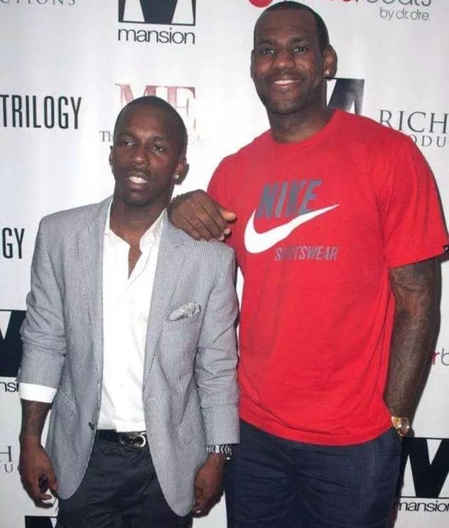 CBA赛季亮点回顾：精彩进球集锦,（CBA赛季高光回放：绝妙得分集锦）