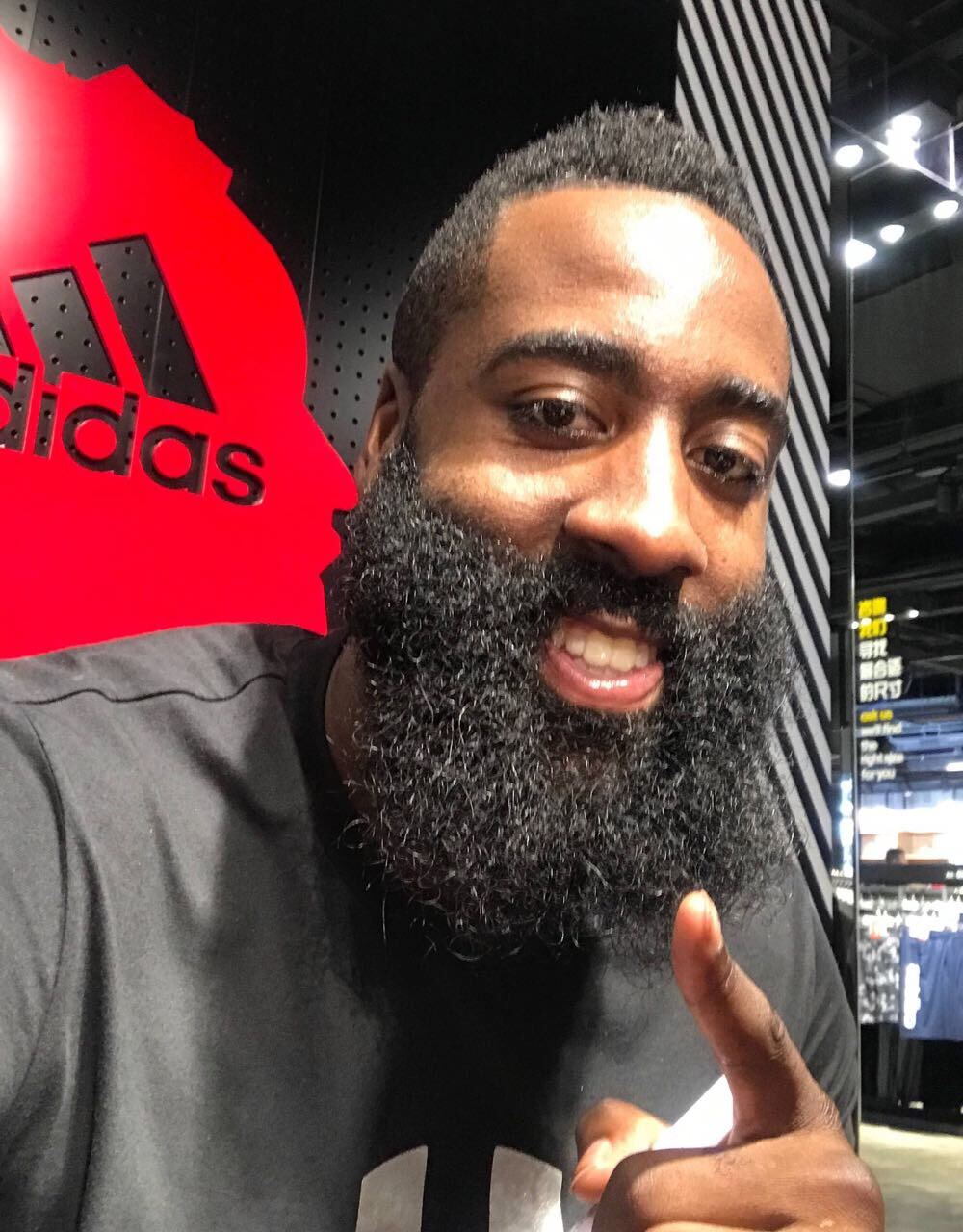 阿根廷美女老师用梅西表情包为学生评分：谁想让梅西伤心呢？（阿根廷老师用梅西表情包打分：谁舍得让梅西难过？）