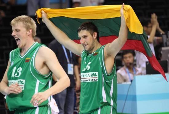 亚冠精英 柔佛VS上海海港赛事比分分析（亚冠焦点战：柔佛对阵上海海港比分分析）