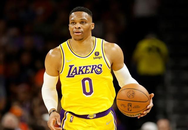 球星单节爆砍20分（巨星单节轰下20分）