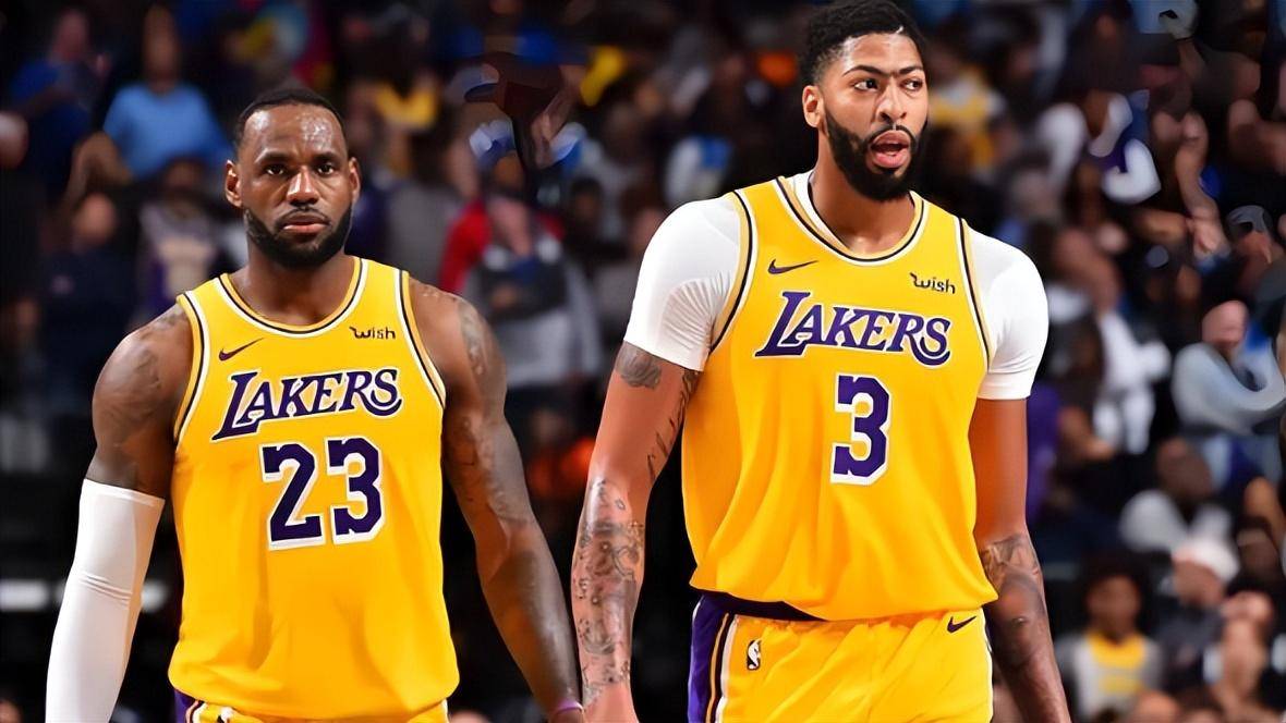 18岁中场奇才成为豪门猎物：皇马巴黎阿森纳下场，6000万估值不低（18岁中场天才成豪门抢手货：皇马、巴黎、阿森纳齐出击，身价约6000万）